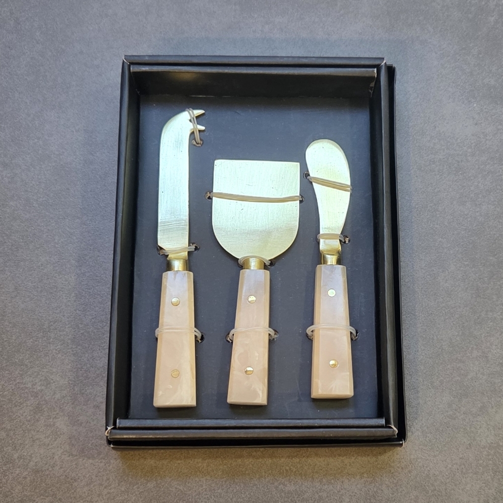 New Tizo 3 Piece Cheese Set